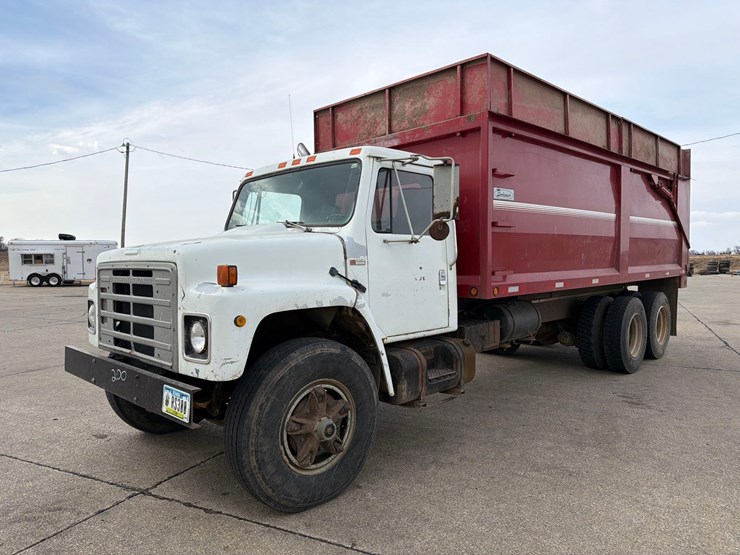 1980-international-s1900-image-1