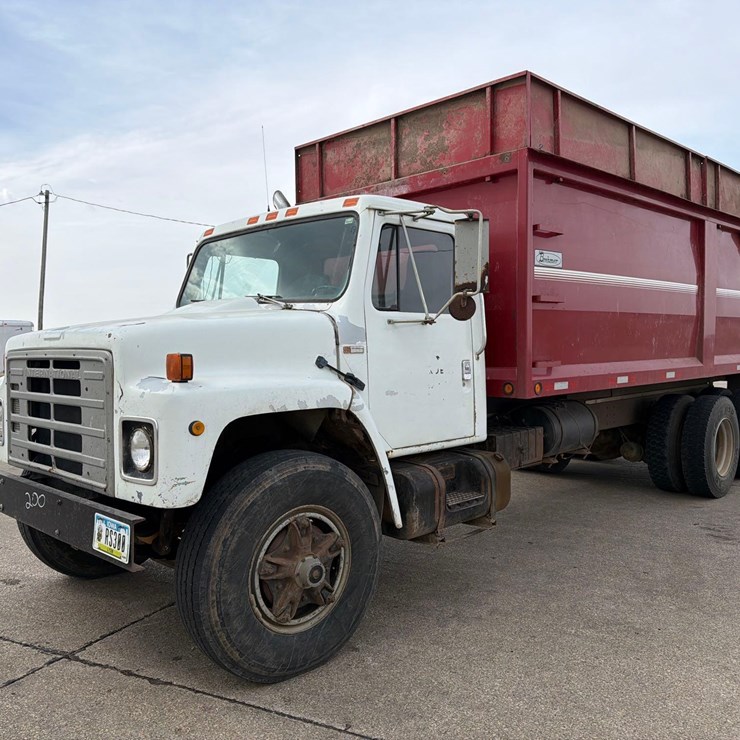 1980 INTERNATIONAL S1900