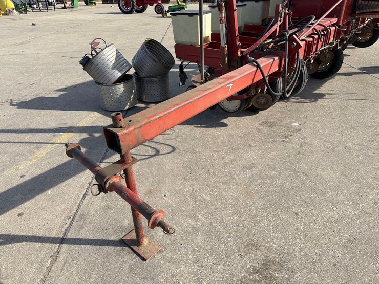 international-800-image-13