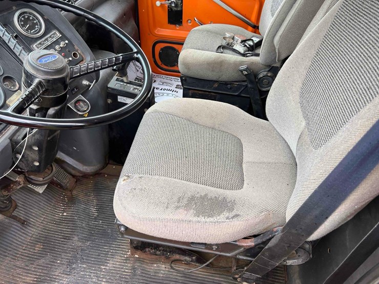 1995-ford-l8000-image-13