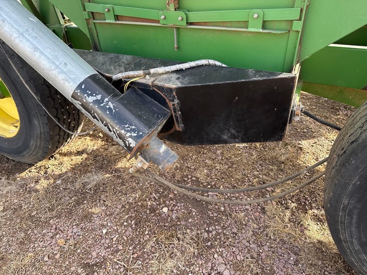 demco-365bu-gravity-wagon-w/-seed-auger-image-7