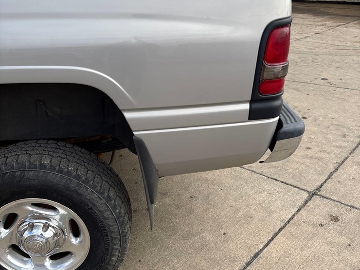 2001-dodge-ram-2500-image-5