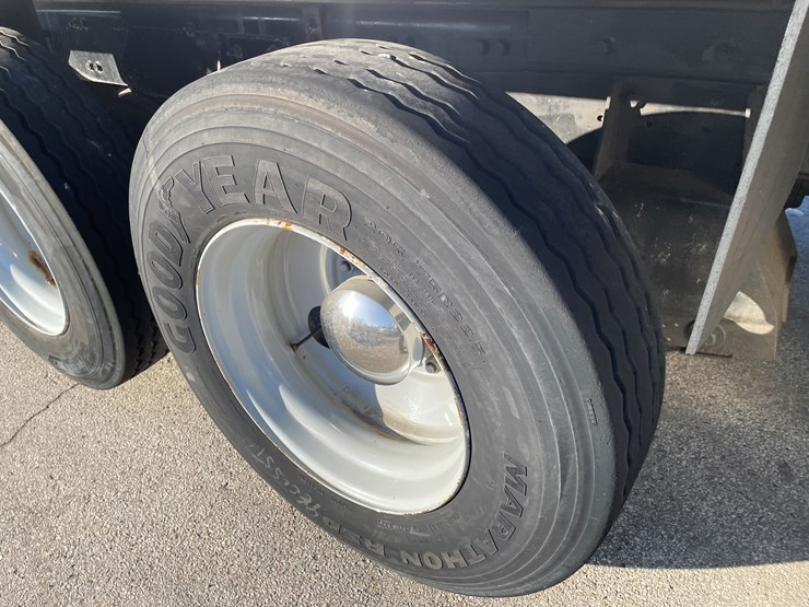 2006-caterpillar-c13-image-26