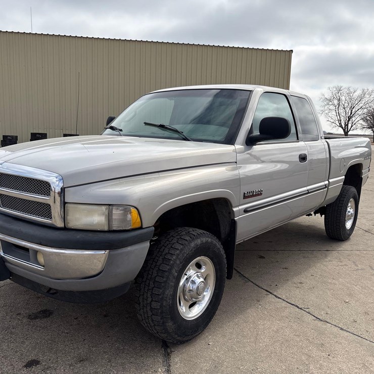 2001 DODGE RAM 2500