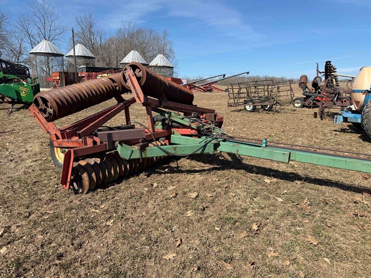 brillion-x-fold-28’-packer-image-6