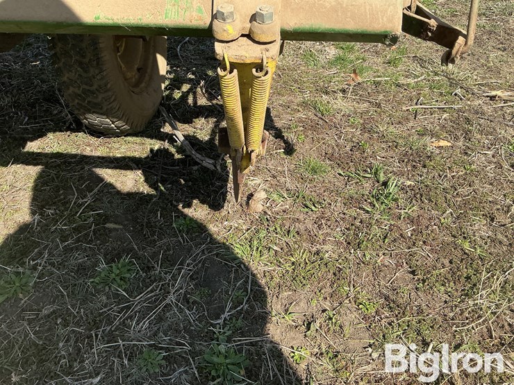 john-deere-1240-image-17