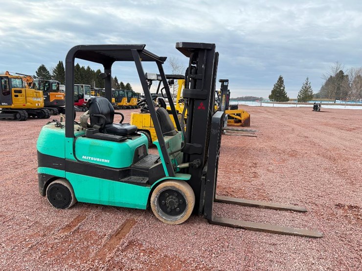 mitsubishi-fgc30k-image-3