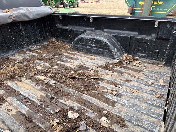 2004-chevrolet-2500-image-23