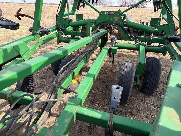 john-deere-726-image-34