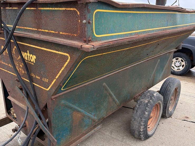 grain-o-vator-10ft-auger-wagon-image-10