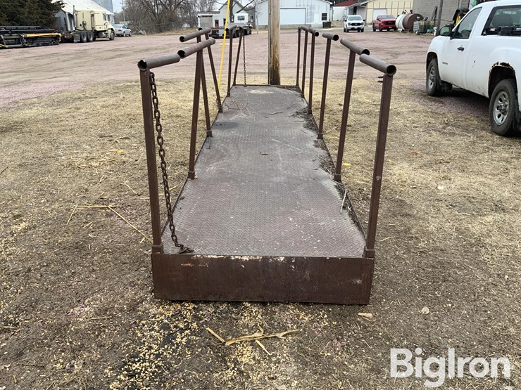 telehandler-20’-cat-walk-image-6