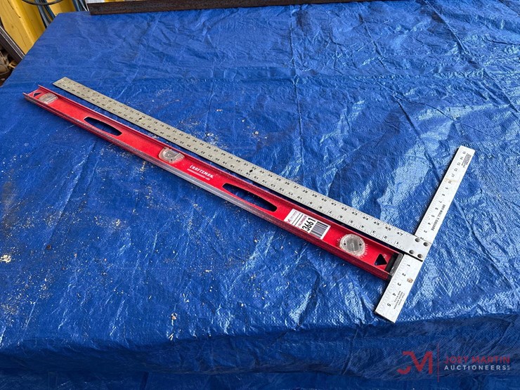 level-/-t-square-image-1