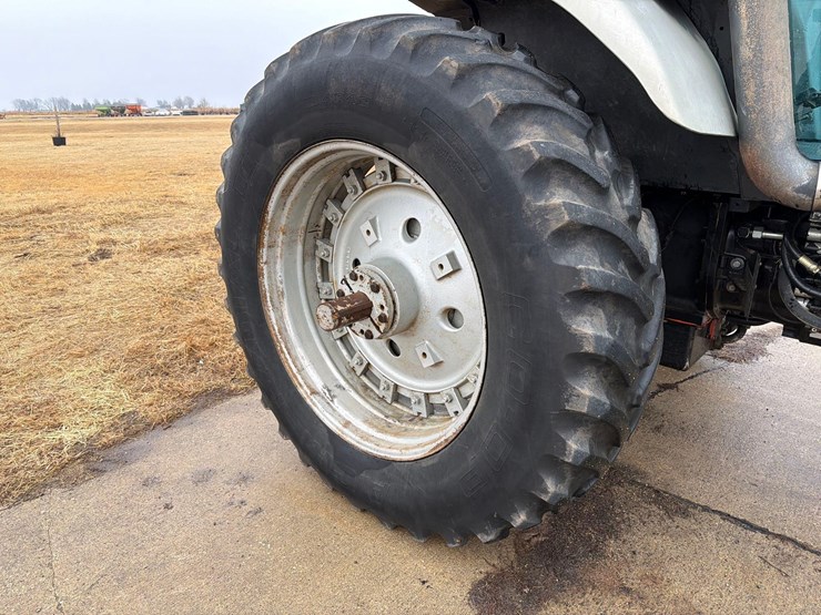 agco-white-6145-image-12