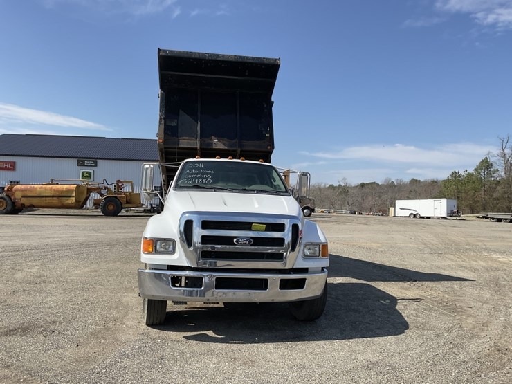 2011-ford-f650-xl-image-2