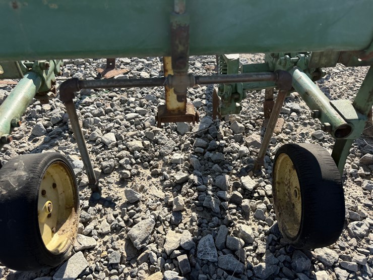 john-deere-31-image-33