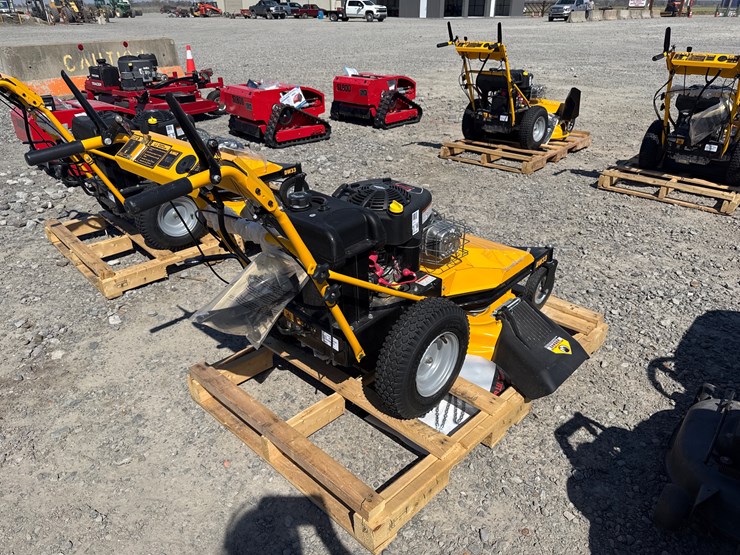 #36-•-unused-dewalt-dw33-33"-walk-behind-zero-turn-mower-1d25nk60041-inv#-41236-image-3