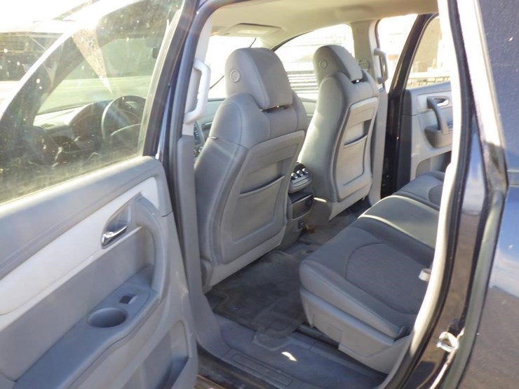 2017-chevrolet-traverse-image-7