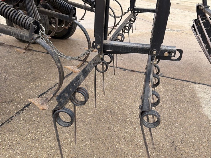 2011-case-ih-200-image-17