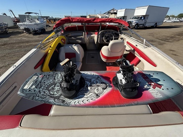 2000-unknown-trailer-image-15