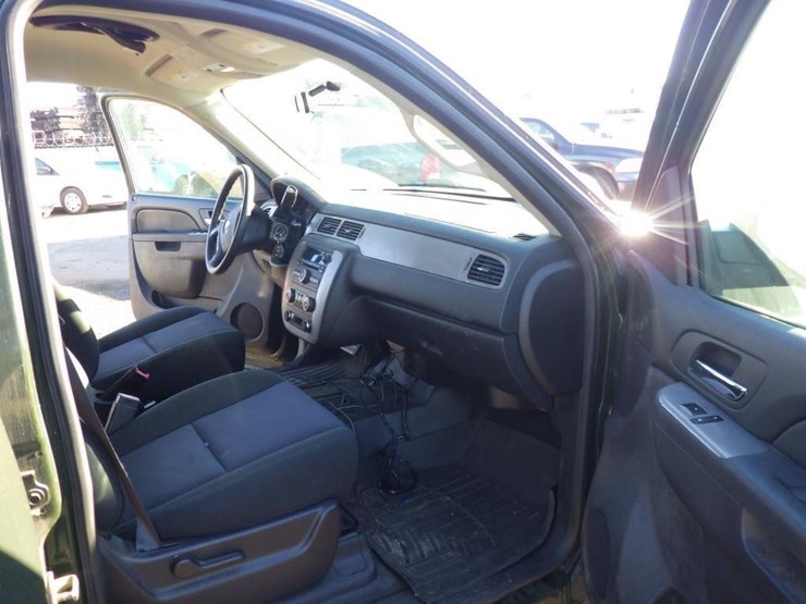 2014-chevrolet-tahoe-image-6