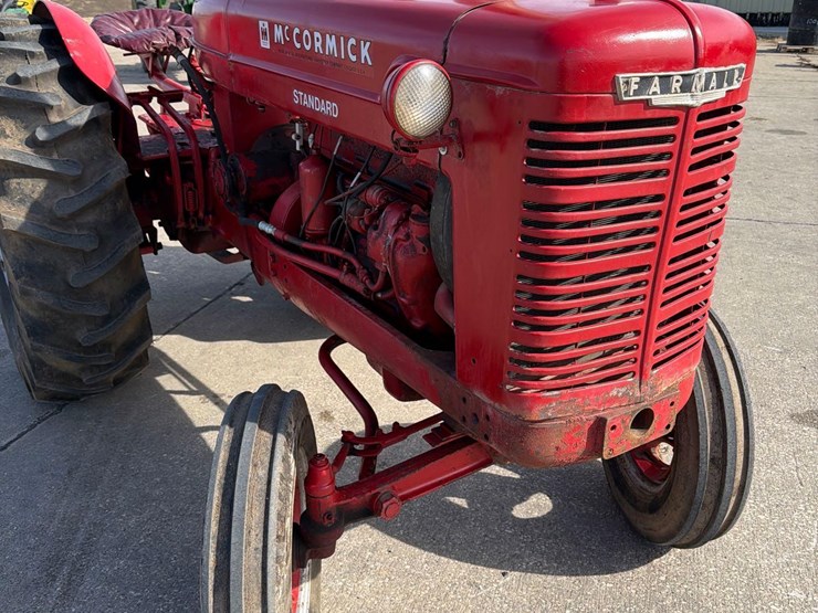 farmall-mccormick-w-6-standard-tractor-image-12