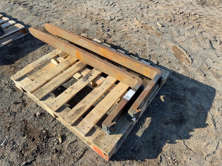 (2)-60"-forks-image-3