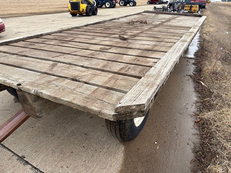 9ft-x-24ft-wood-flatbed-image-5