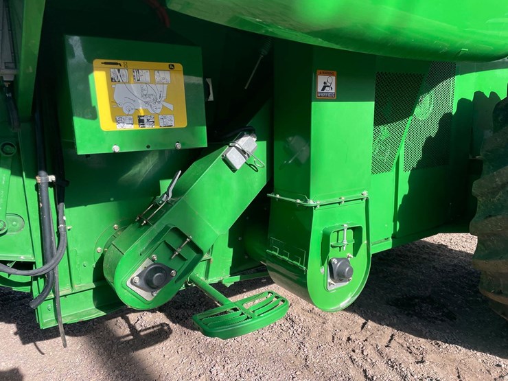 2007-john-deere-9560-sts-image-23