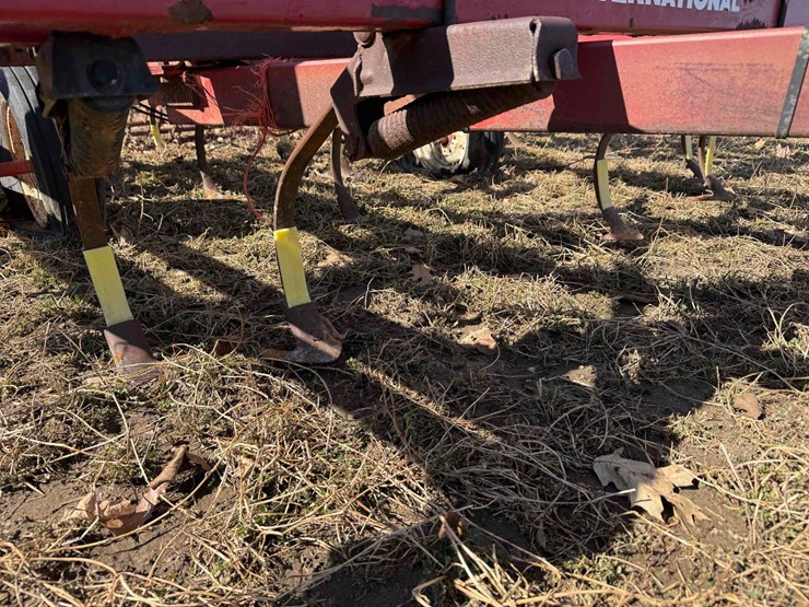 case-ih-4600-image-11