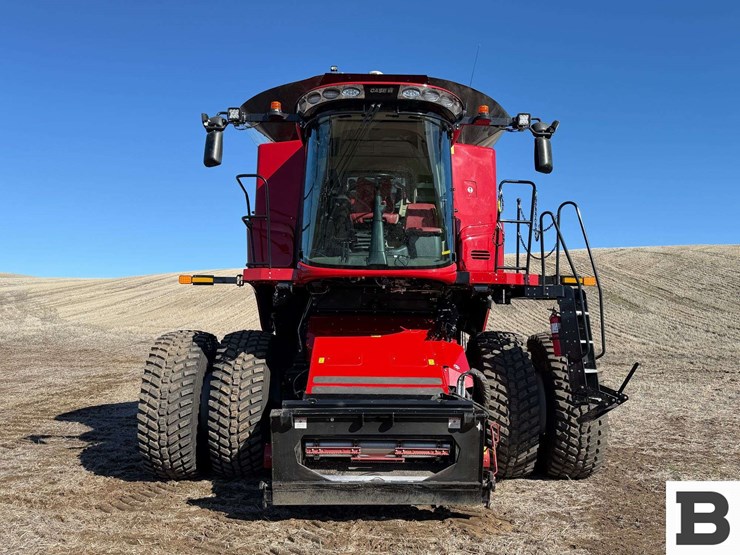 2025-case-ih-8260-image-9