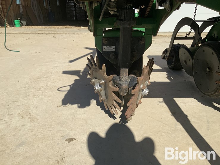 john-deere-1700-image-9