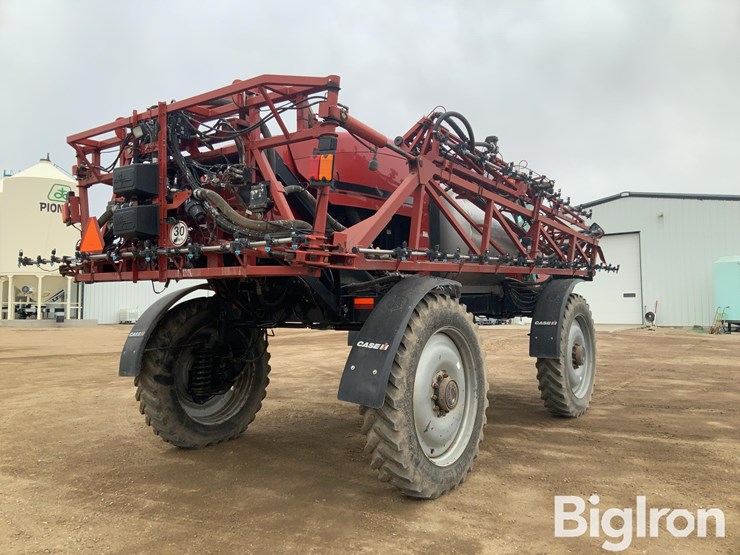 2013-case-ih-4430-self-propelled-sprayer-image-5