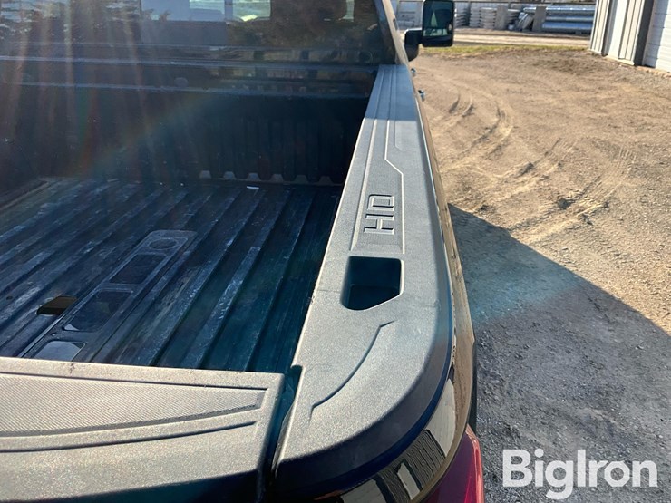 2020-chevrolet-silverado-2500hd-image-11