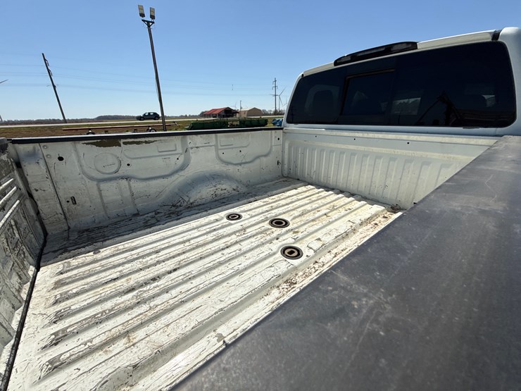 2017-nissan-titan-image-17