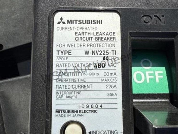 pallet-of-asst-large-breakers-image-9