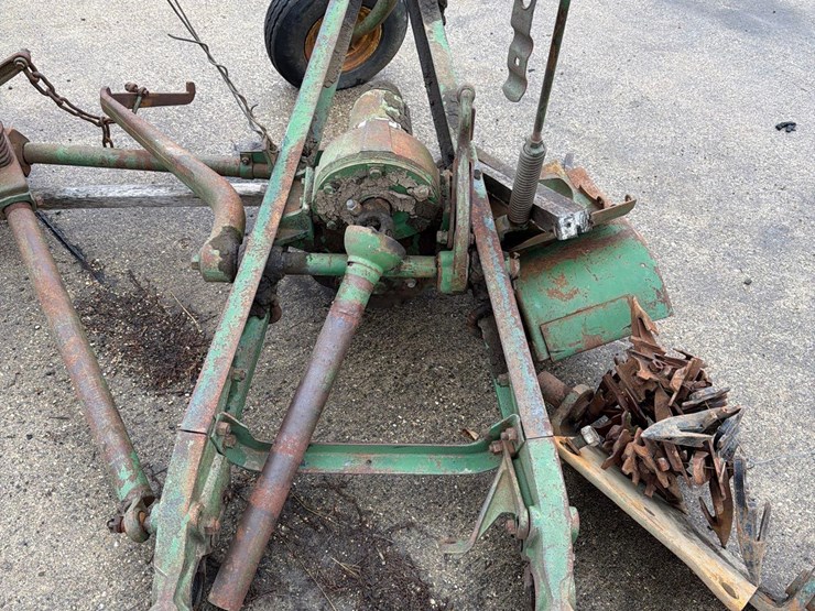 john-deere-8-image-14