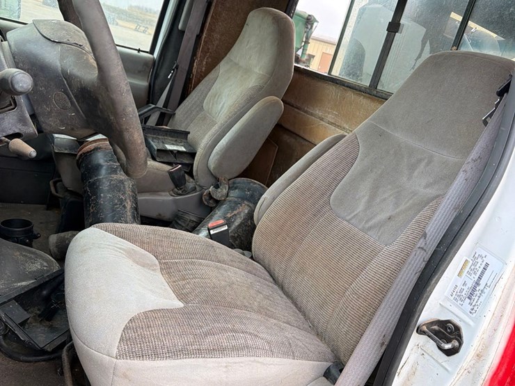 1997-ford-e350-image-48