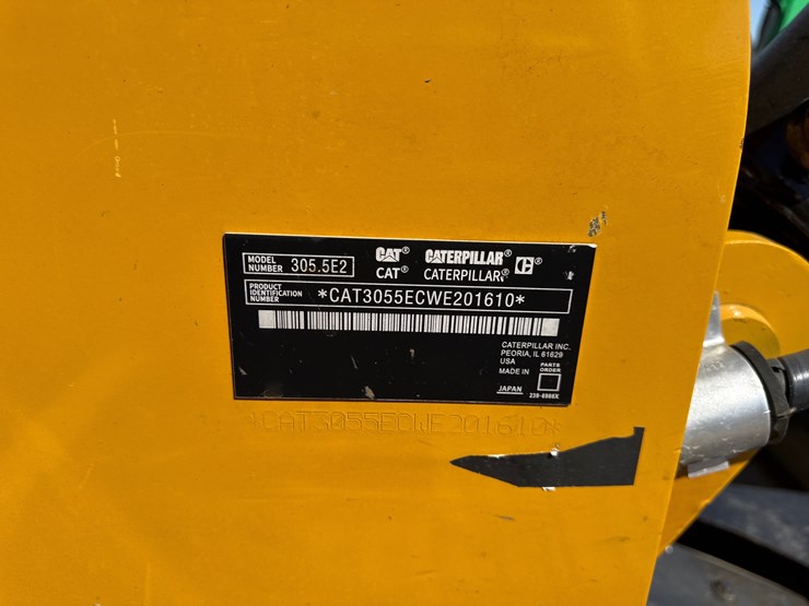 2017-caterpillar-305.5e2-image-16