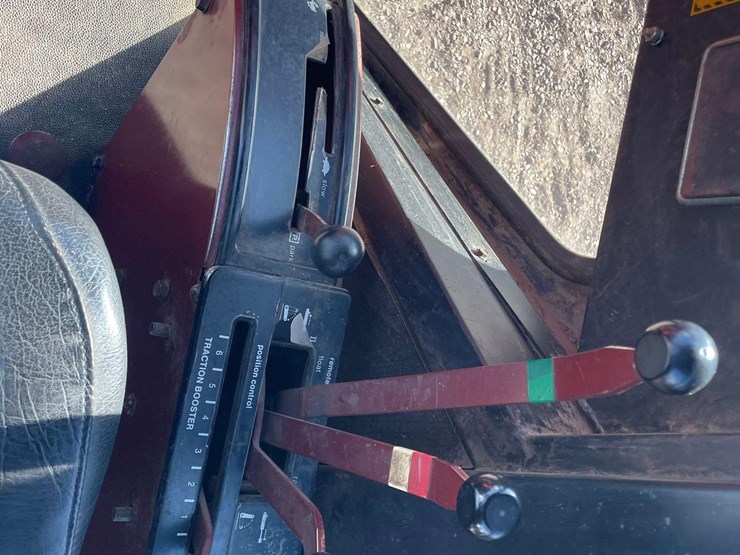 allis-chalmers-7040-2wd-tractor-image-42