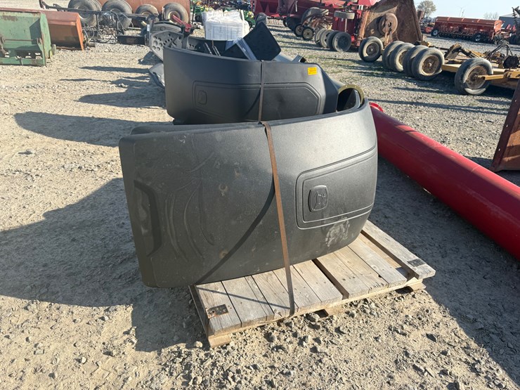 john-deere-8-image-1