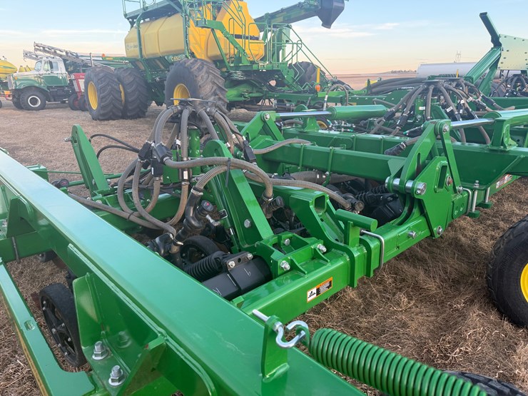 2024-john-deere-n550-image-4