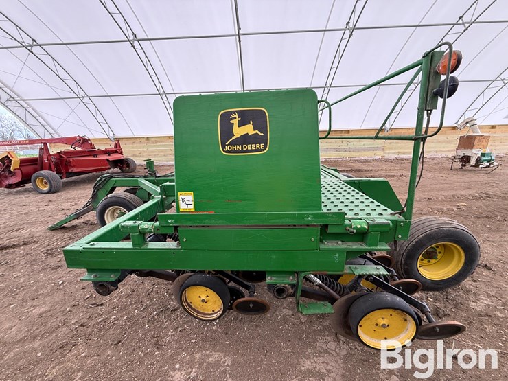 john-deere-750-image-8