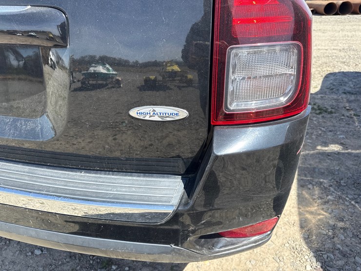 2016-jeep-compass-image-7