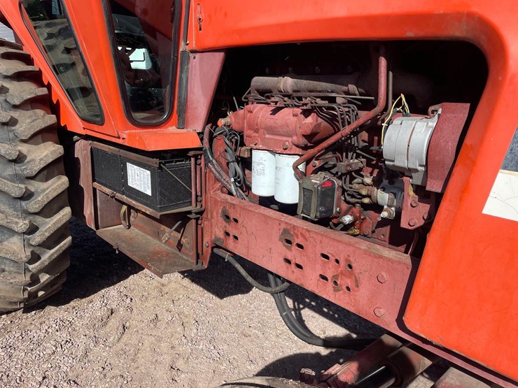 allis-chalmers-7040-2wd-tractor—1-owner-image-13
