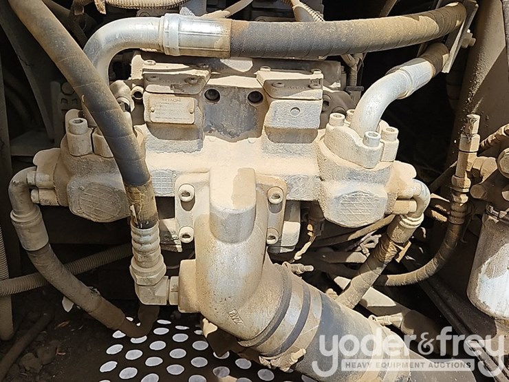 deere-160g-lc-image-30