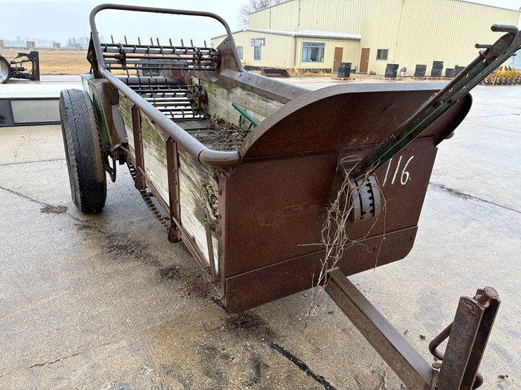 john-deere-10ft-manure-spreader-image-9