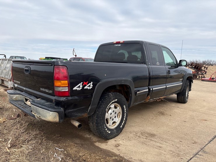 2001-chevrolet-1500-image-4