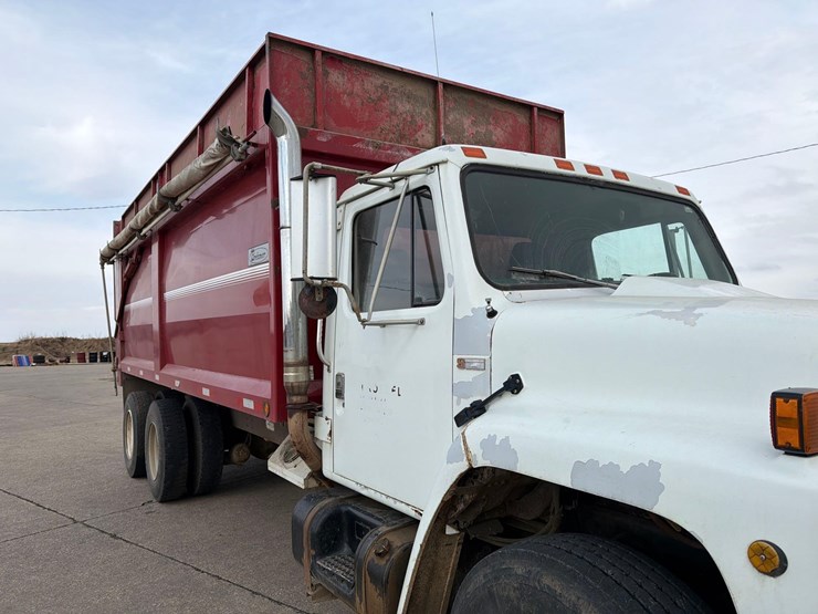 1980-international-s1900-image-20