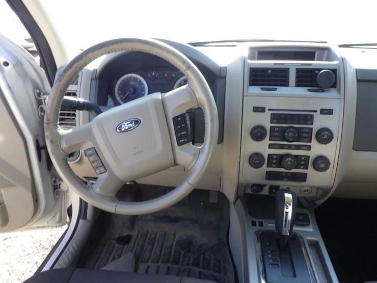 2009-ford-escape-image-9