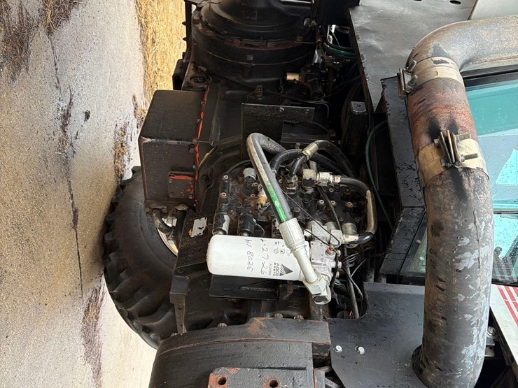 agco-white-6145-image-29